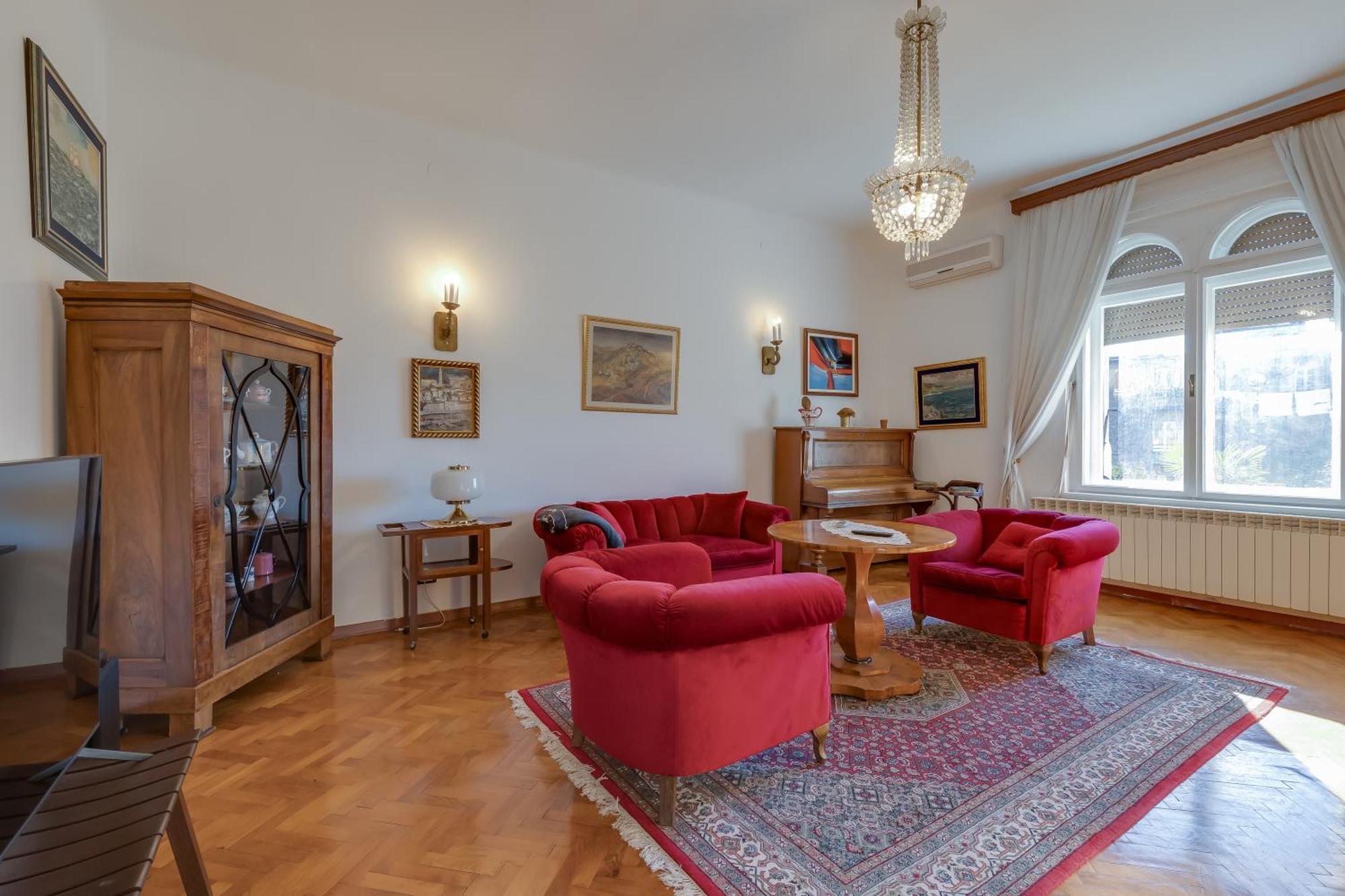 City Apartment With Garden - Happy Rentals Рієка Екстер'єр фото