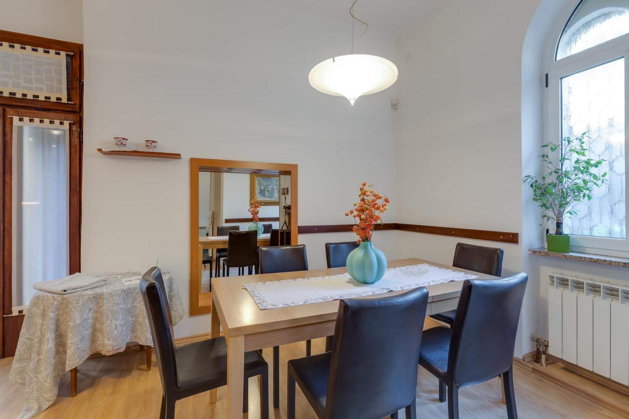 City Apartment With Garden - Happy Rentals Рієка Екстер'єр фото