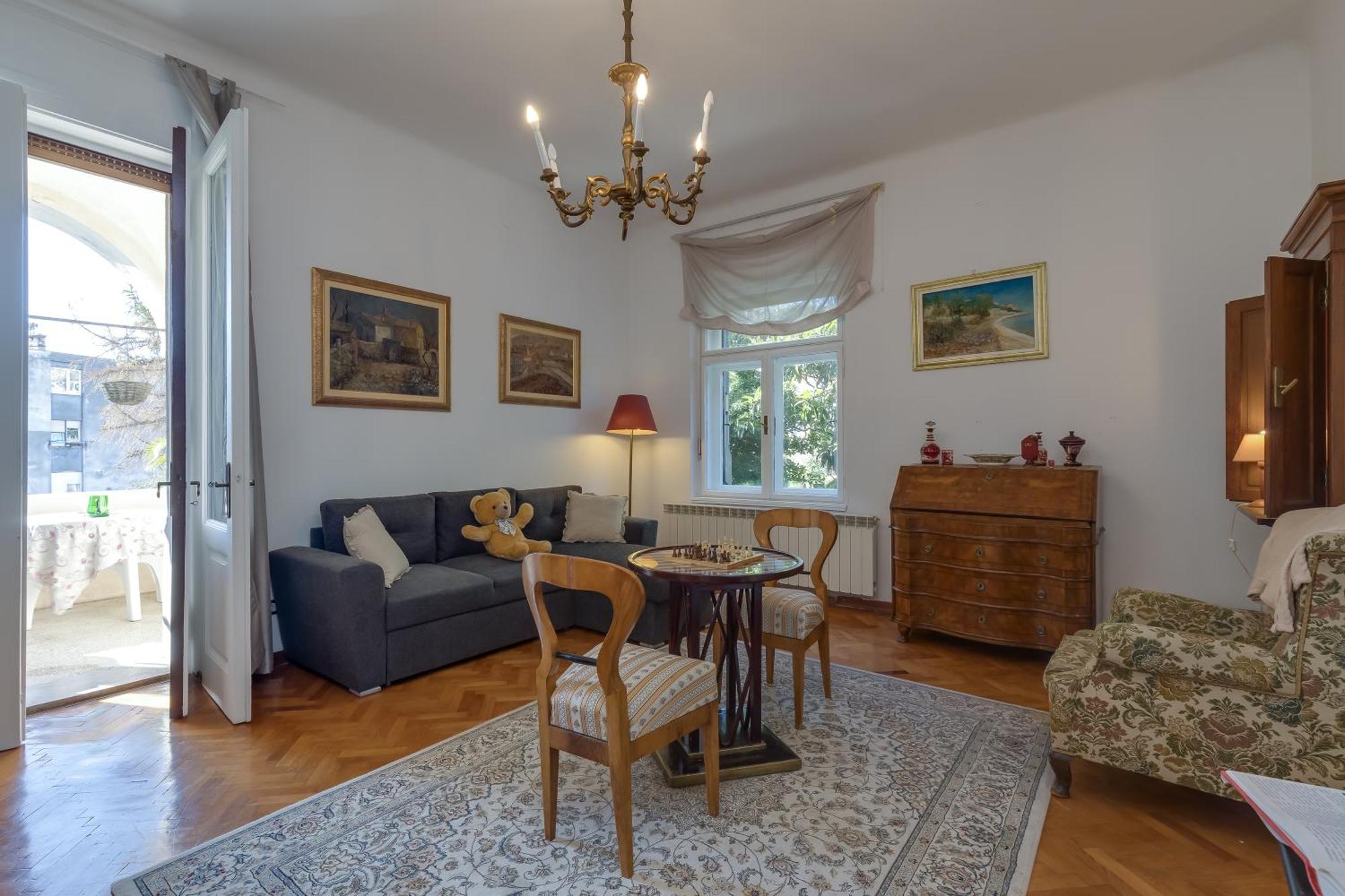 City Apartment With Garden - Happy Rentals Рієка Екстер'єр фото